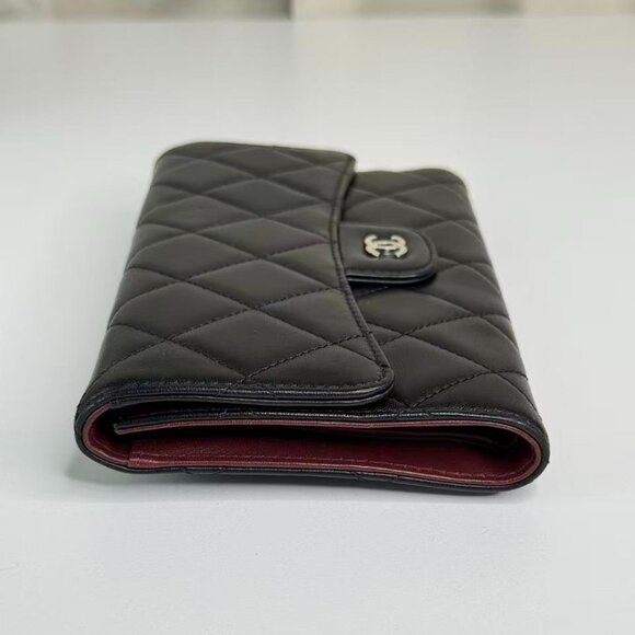 Chanel Black Leather Flap Wallet - Small Quilted Goods with Classic CC Logo - Picture 4 of 7